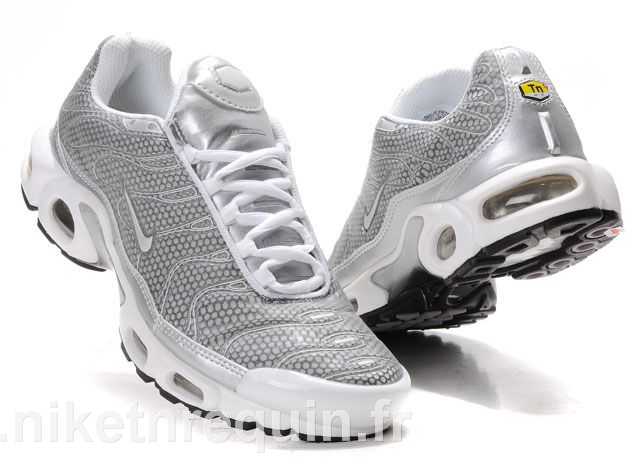 air tn grise empeigne noire vendait des chaussures (1)
